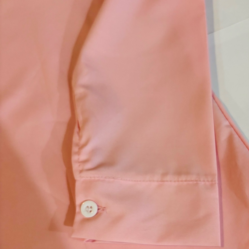Elegant Pink Blouse with Classic Collar - Picture 6 of 8